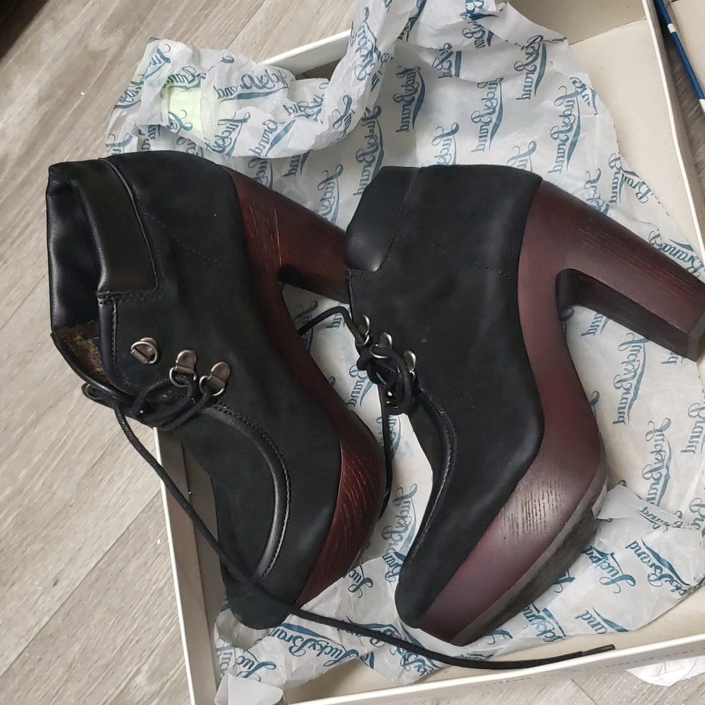 Lucky Brand Booties Black Suede Platform LK-Cendara Ankle Boot 7.5M
